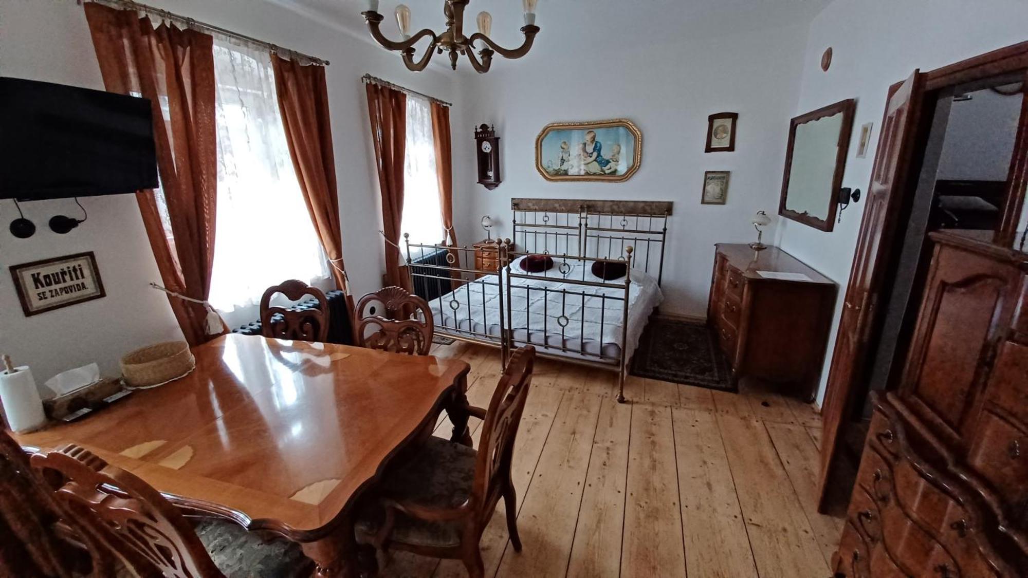 Zlata Leta - Apartmanovy Dum Jáchymov Zewnętrze zdjęcie